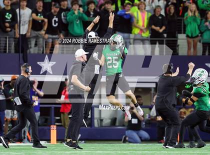 Thumbnail 1 in Southlake Carroll vs. Vandegrift (UIL 6A Division II Final) photogallery.