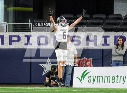 Thumbnail 3 in Southlake Carroll vs. Vandegrift (UIL 6A Division II Final) photogallery.