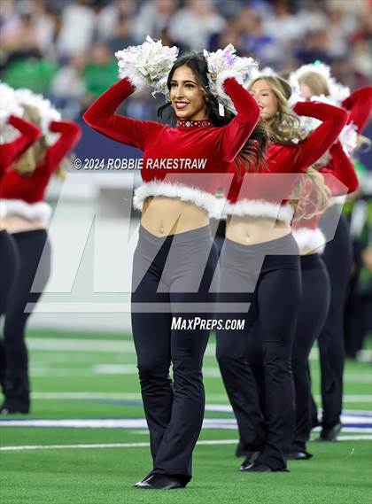 Thumbnail 2 in Southlake Carroll vs. Vandegrift (UIL 6A Division II Final) photogallery.