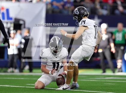 Thumbnail 2 in Southlake Carroll vs. Vandegrift (UIL 6A Division II Final) photogallery.