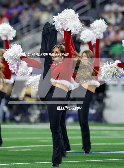 Thumbnail 1 in Southlake Carroll vs. Vandegrift (UIL 6A Division II Final) photogallery.