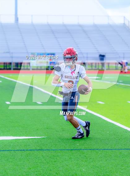 Thumbnail 3 in JV: Satellite @ Melbourne photogallery.