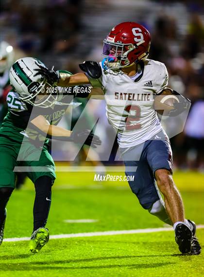 Thumbnail 1 in JV: Satellite @ Melbourne photogallery.