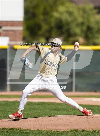 Thumbnail 2 in Regis Jesuit @ Legacy photogallery.