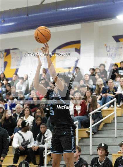 Thumbnail 3 in Saugus @ Valencia photogallery.