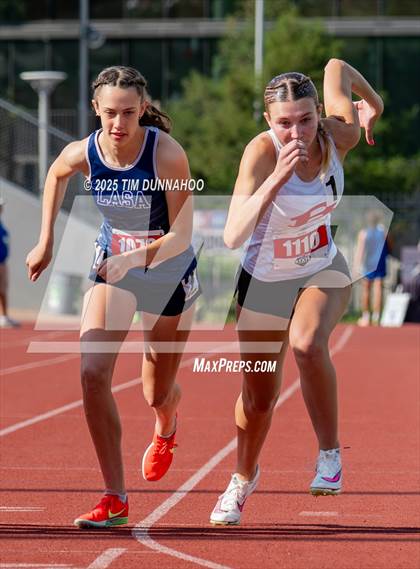 Thumbnail 2 in UIL 5A Girls Track & Field Finals photogallery.
