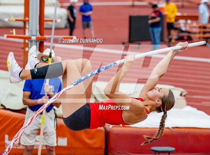 Thumbnail 1 in UIL 5A Girls Track & Field Finals photogallery.