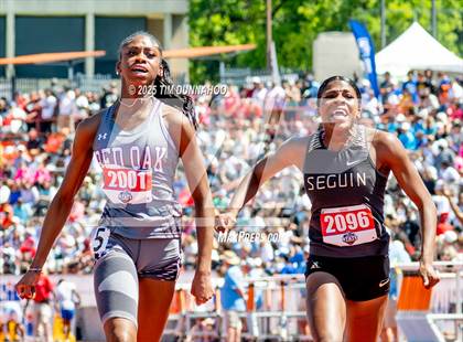 Thumbnail 1 in UIL 5A Girls Track & Field Finals photogallery.