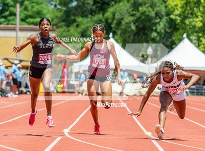Thumbnail 2 in UIL 5A Girls Track & Field Finals photogallery.