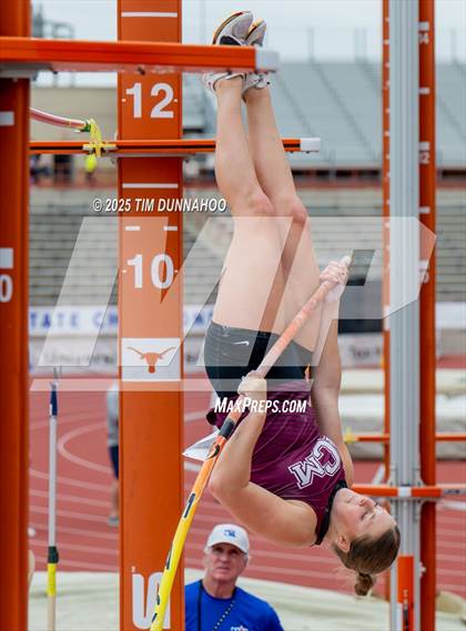 Thumbnail 3 in UIL 5A Girls Track & Field Finals photogallery.