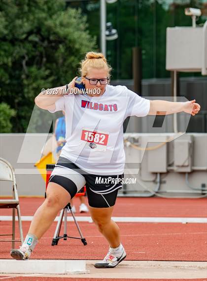 Thumbnail 2 in UIL 5A Girls Track & Field Finals photogallery.
