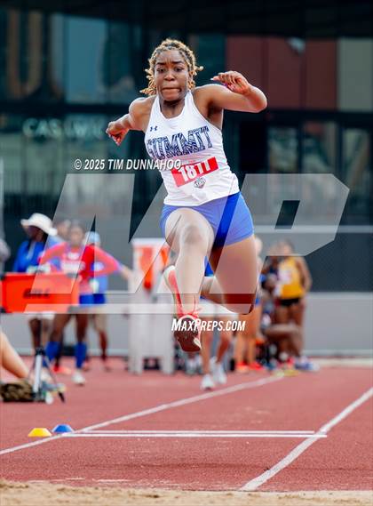 Thumbnail 2 in UIL 5A Girls Track & Field Finals photogallery.