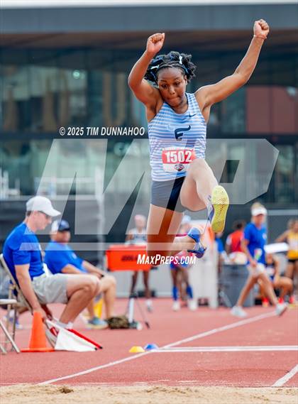 Thumbnail 2 in UIL 5A Girls Track & Field Finals photogallery.