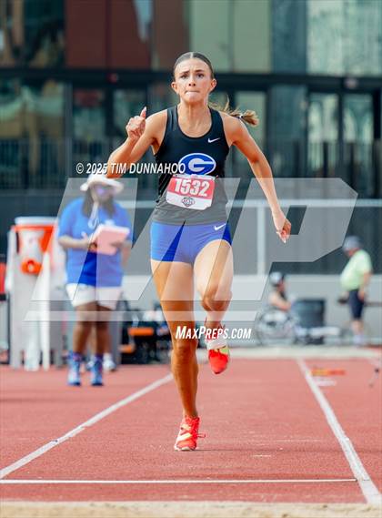 Thumbnail 2 in UIL 5A Girls Track & Field Finals photogallery.