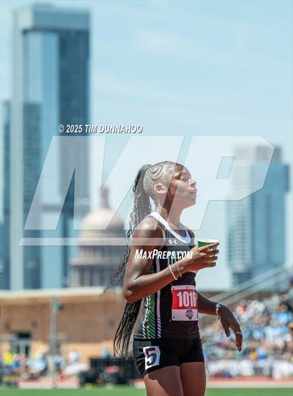 Thumbnail 3 in UIL 5A Girls Track & Field Finals photogallery.