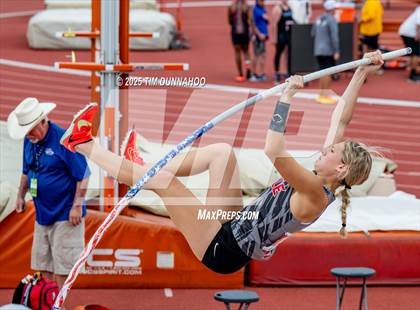 Thumbnail 1 in UIL 5A Girls Track & Field Finals photogallery.