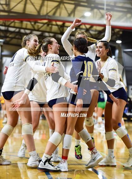 Thumbnail 3 in Riverdale vs. St. Pius X Catholic (Nike Tournament of Champions) photogallery.