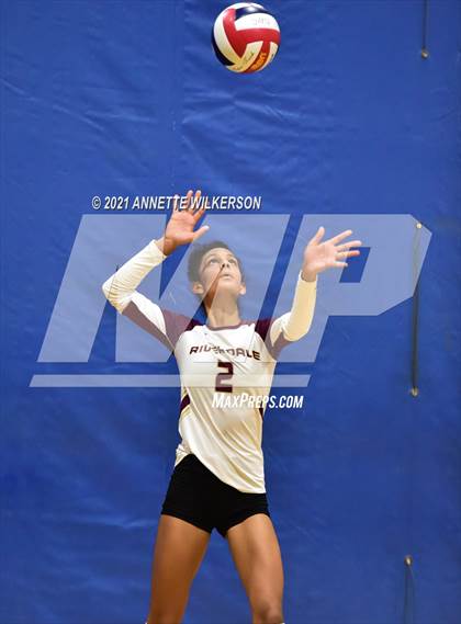 Thumbnail 1 in Riverdale vs. St. Pius X Catholic (Nike Tournament of Champions) photogallery.