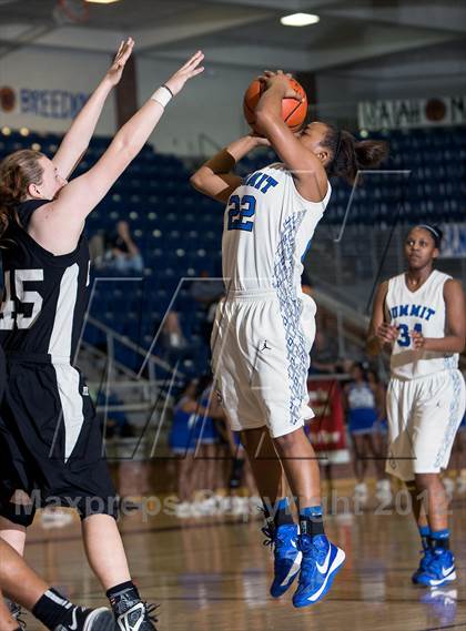Thumbnail 2 in Bishop Lynch vs. Mansfield Summit photogallery.