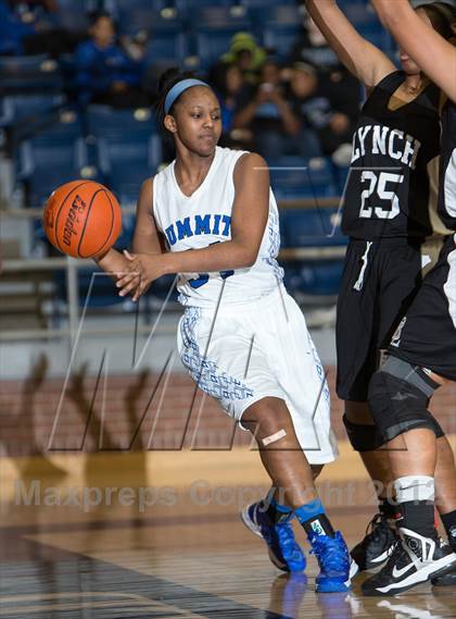 Thumbnail 2 in Bishop Lynch vs. Mansfield Summit photogallery.
