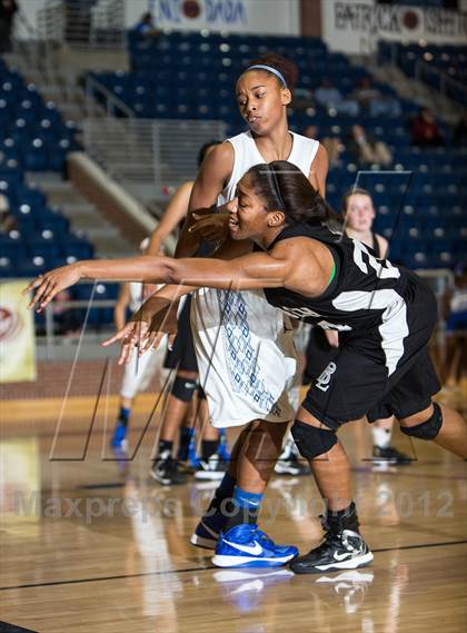 Thumbnail 2 in Bishop Lynch vs. Mansfield Summit photogallery.