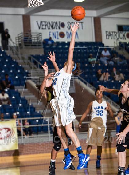 Thumbnail 3 in Bishop Lynch vs. Mansfield Summit photogallery.