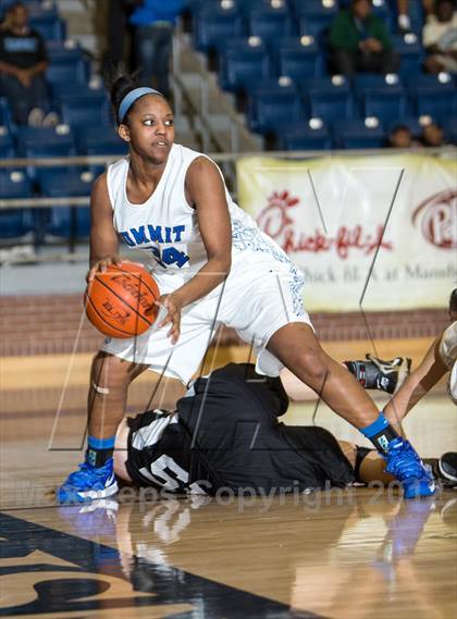 Thumbnail 1 in Bishop Lynch vs. Mansfield Summit photogallery.