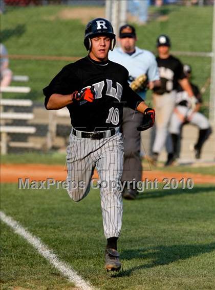 Thumbnail 1 in Ryle @ Highlands photogallery.