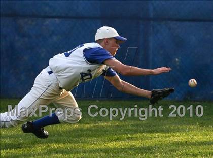 Thumbnail 1 in Ryle @ Highlands photogallery.