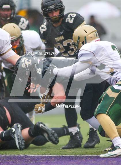 Thumbnail 1 in York Catholic vs. Southern Columbia Area (PIAA 2A Quarterfinal Playoff) photogallery.