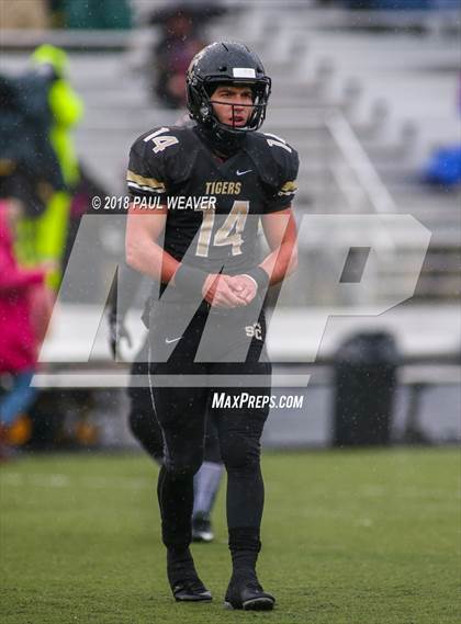 Thumbnail 2 in York Catholic vs. Southern Columbia Area (PIAA 2A Quarterfinal Playoff) photogallery.