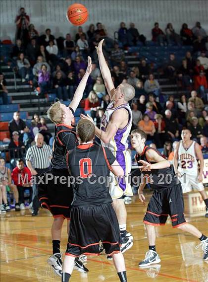 Thumbnail 1 in Williamsville vs. Macomb (2011 Riverton Shootout) photogallery.