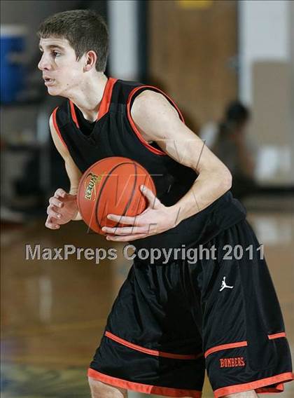 Thumbnail 3 in Williamsville vs. Macomb (2011 Riverton Shootout) photogallery.