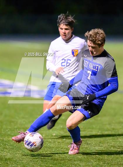 Thumbnail 1 in Tulpehocken @ Oley Valley (PIAA D3 2A Semifinal) photogallery.
