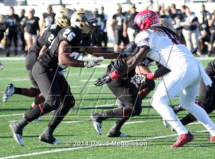 Thumbnail 2 in Abilene vs. Cedar Hill (UIL 6A Regional Playoff) photogallery.