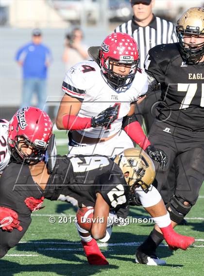 Thumbnail 2 in Abilene vs. Cedar Hill (UIL 6A Regional Playoff) photogallery.