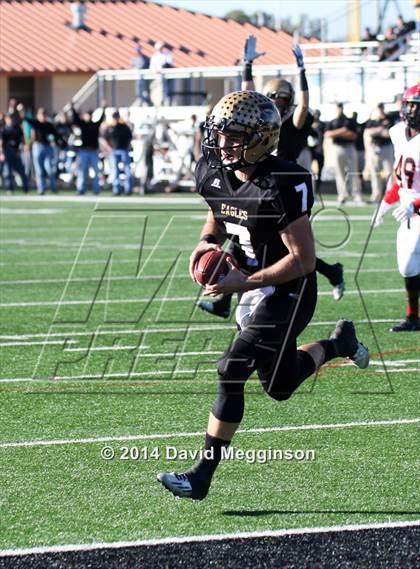Thumbnail 3 in Abilene vs. Cedar Hill (UIL 6A Regional Playoff) photogallery.
