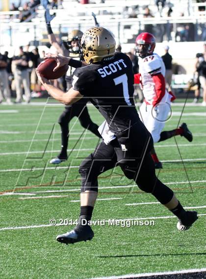 Thumbnail 3 in Abilene vs. Cedar Hill (UIL 6A Regional Playoff) photogallery.