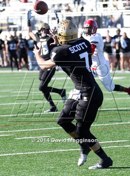 Thumbnail 2 in Abilene vs. Cedar Hill (UIL 6A Regional Playoff) photogallery.