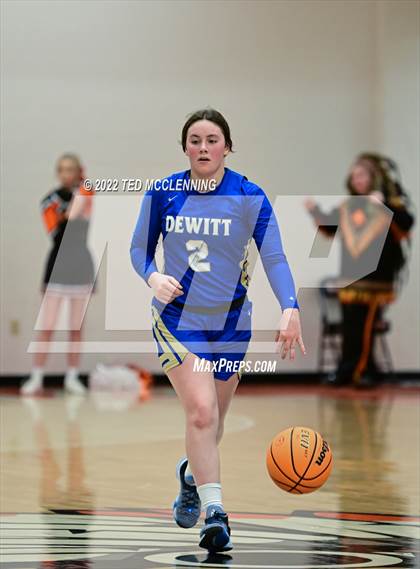 Thumbnail 2 in Lamar vs Dewitt (AAA 3A Region 3 1st round) photogallery.