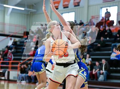 Thumbnail 1 in Lamar vs Dewitt (AAA 3A Region 3 1st round) photogallery.