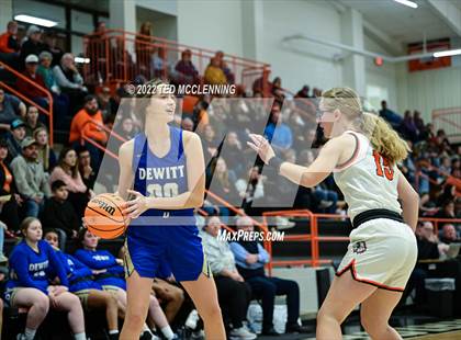 Thumbnail 2 in Lamar vs Dewitt (AAA 3A Region 3 1st round) photogallery.