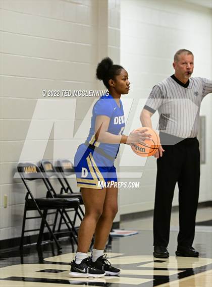 Thumbnail 2 in Lamar vs Dewitt (AAA 3A Region 3 1st round) photogallery.
