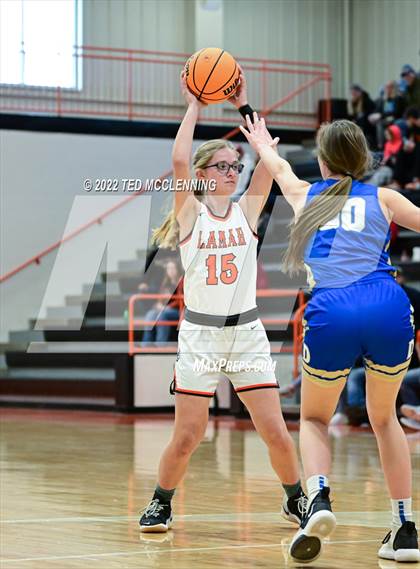 Thumbnail 2 in Lamar vs Dewitt (AAA 3A Region 3 1st round) photogallery.