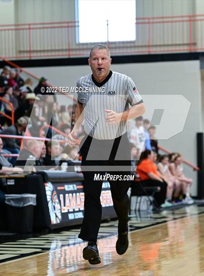 Thumbnail 2 in Lamar vs Dewitt (AAA 3A Region 3 1st round) photogallery.