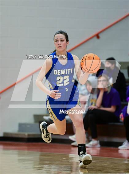 Thumbnail 1 in Lamar vs Dewitt (AAA 3A Region 3 1st round) photogallery.