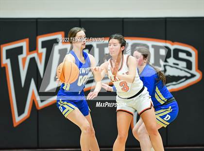 Thumbnail 1 in Lamar vs Dewitt (AAA 3A Region 3 1st round) photogallery.