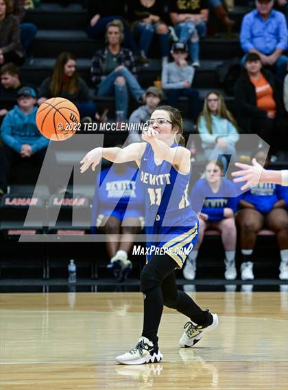 Thumbnail 3 in Lamar vs Dewitt (AAA 3A Region 3 1st round) photogallery.