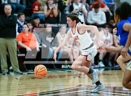 Thumbnail 2 in Lamar vs Dewitt (AAA 3A Region 3 1st round) photogallery.