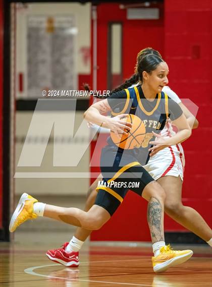 Thumbnail 2 in Cape Fear @ Seventy-First photogallery.